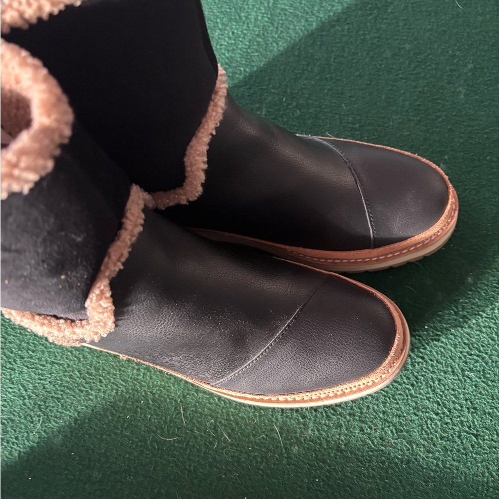 TOMS Makenna Boots Women’s Size 7.5 Black Suede Leather Faux Fur Sherpa Lined - Picture 7 of 7